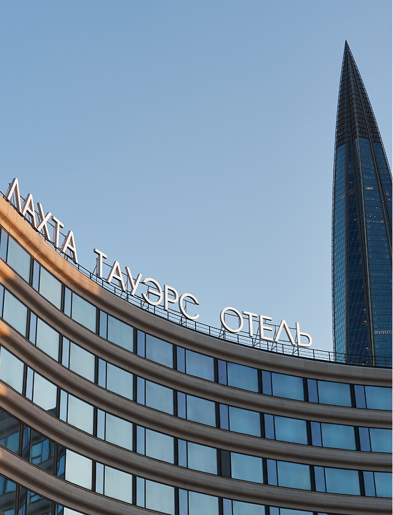Фасад отеля Лахта Тауэрс